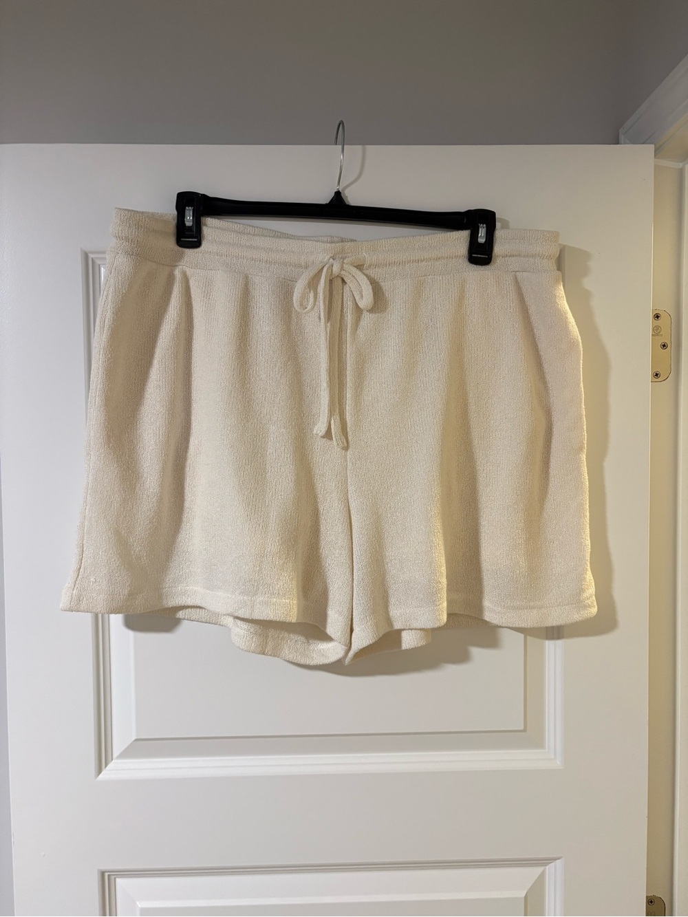 H&M Cream Knit Lounge Minimalist Summer Shorts XL Soft Cozy Neutral